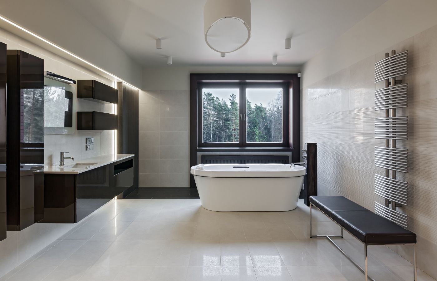 Baignoire îlot de forme ovale