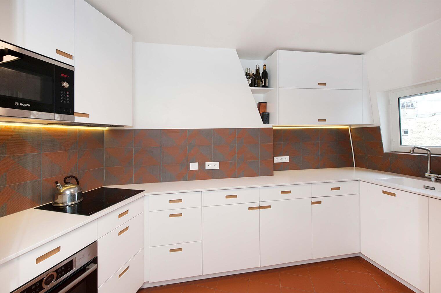 Rénovation cuisine avec meubles sur-mesure