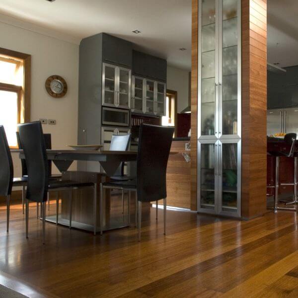 Parquet vitrifié